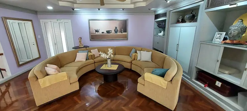 Silver Beach Penthouse 5 Bedroom for sale  5 bathrooms,   European Kitchen,   fully furnished,  panoramic sea view,  Wongamat Beach. 24 hours security, large communal swimming pool