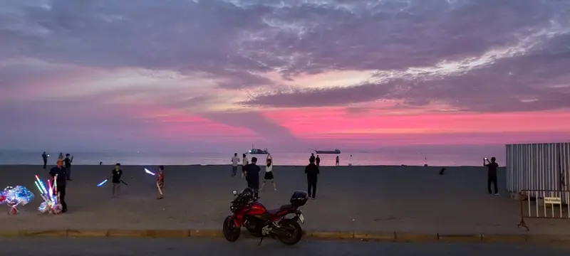 Silver Beach Penthouse 5 Bedroom for sale  5 bathrooms,   European Kitchen,   fully furnished,  panoramic sea view,  Wongamat Beach. 24 hours security, large communal swimming pool