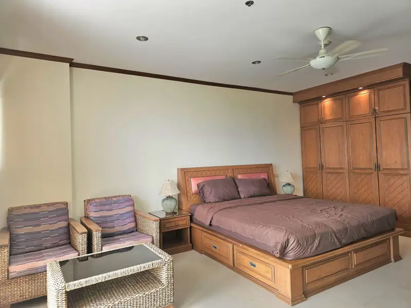 View Talay Pattaya Studio condo for  rent bedroom