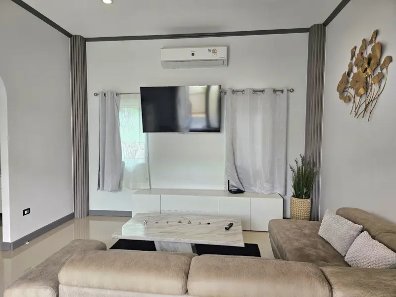 For Rent In Huay Yai 3 bedrooms  2 bathrooms  1 Office 