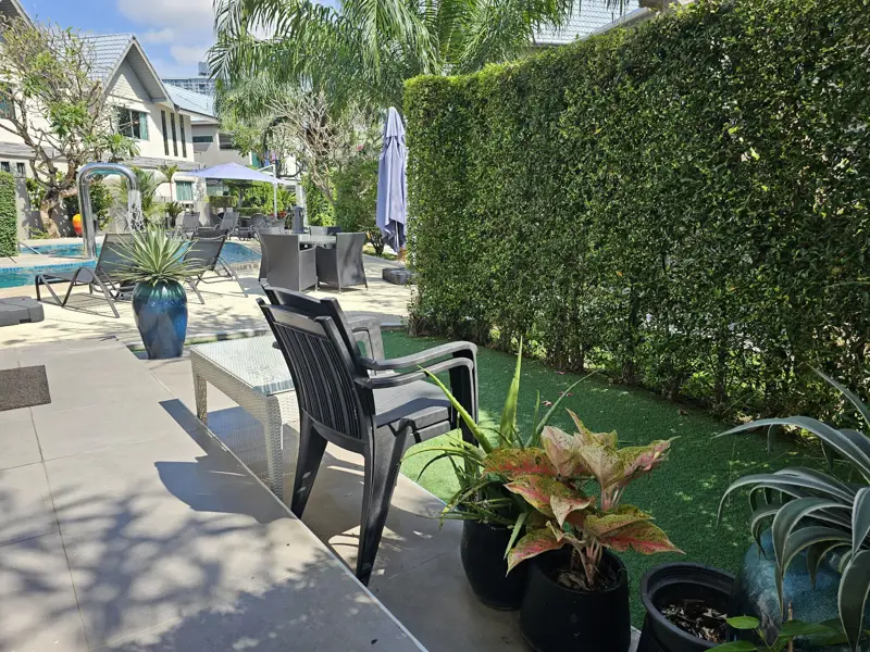 2 bed house for rent or sale in Chateau Dale Nong Prue Swimming pool, Security and Car park.