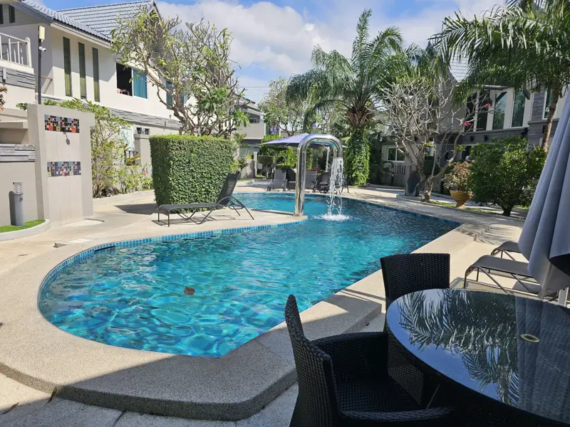 2 bed house for rent or sale in Chateau Dale Nong Prue Swimming pool, Security and Car park.