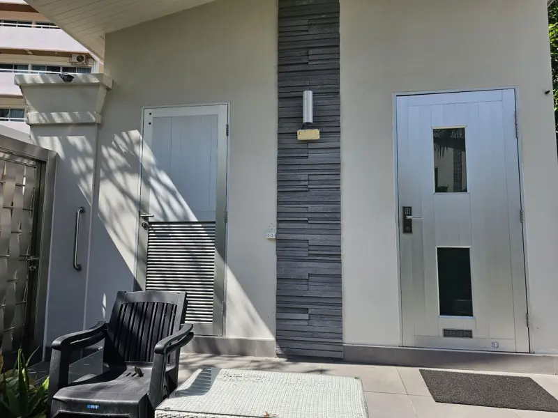 2 bed house for rent or sale in Chateau Dale Nong Prue Swimming pool, Security and Car park.