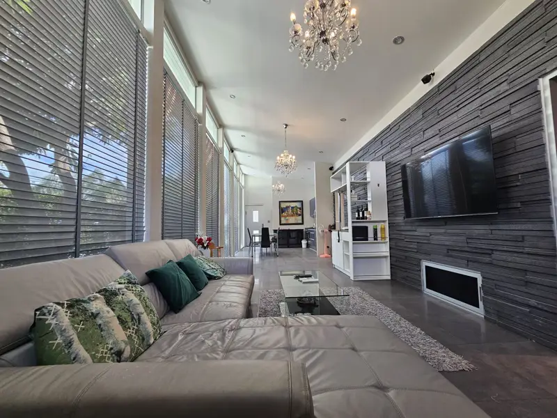 2 bed house for rent or sale in Chateau Dale Nong Prue Swimming pool, Security and Car park.