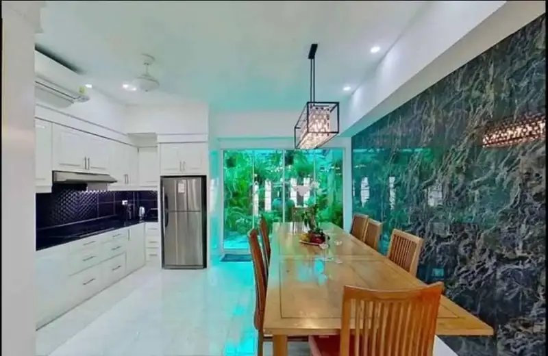 Luxury 4-Bedroom Designer Townhouse on Pratumnak Hill — just 600 meters from the beach 4 Bedrooms 4.5 Bathrooms  380 m² living space  