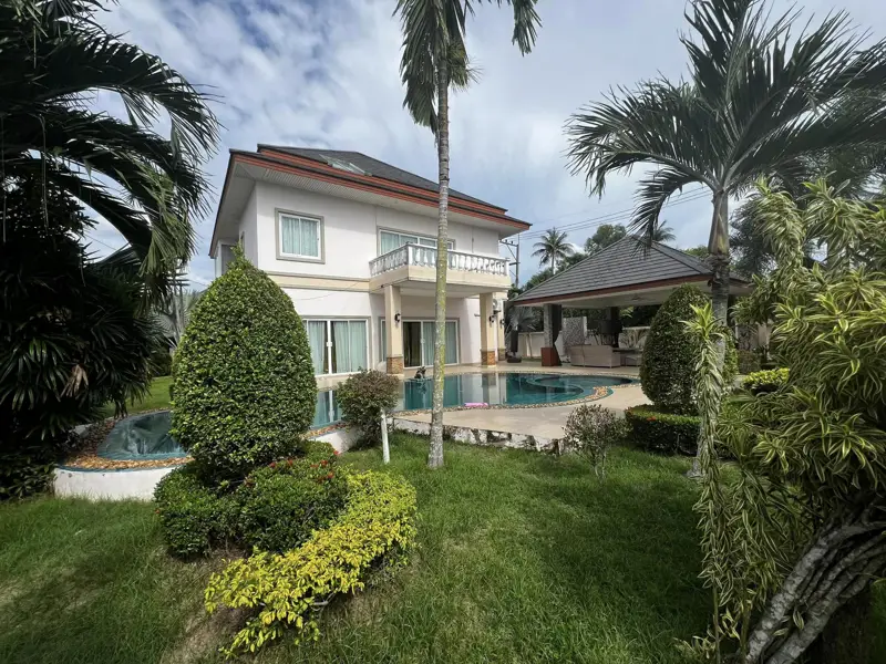 Baan Dusit Pattaya Garden -Large Pool Villa