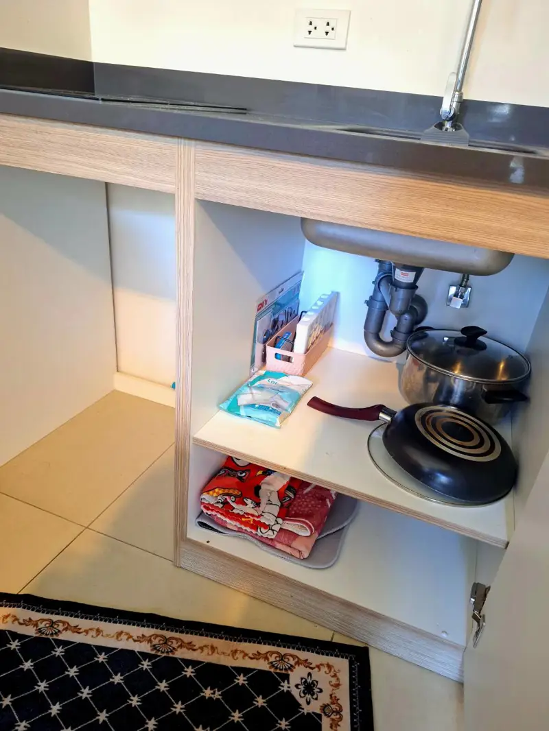 Unixx South Pattaya 1 Bedroom Great view, cool breeze, comfortable living Condo in a great location, easy access, near tourist attractions, restaurants, and shopping malls Fully equipped with amenities: Swimming pool Fitness center