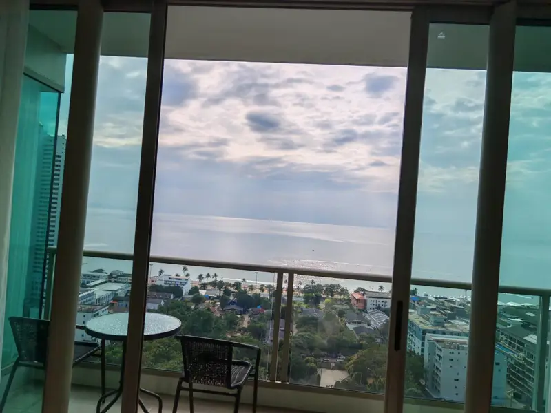 The Riviera condo Jomtien 2 Bedroom for rent