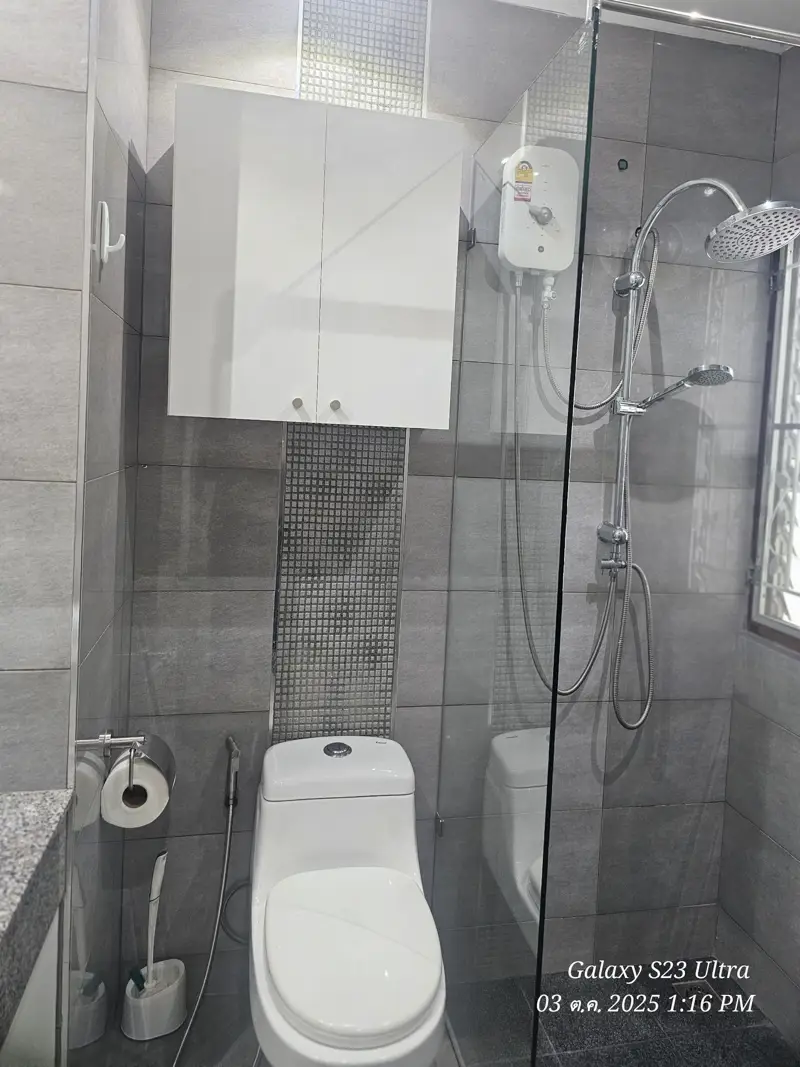 2 bed condo near Jomtien Beach with 3 swimming pools, 2 tennis courts, 2 sauna rooms, a fitness center, a playground, restaurants, and laundry service.