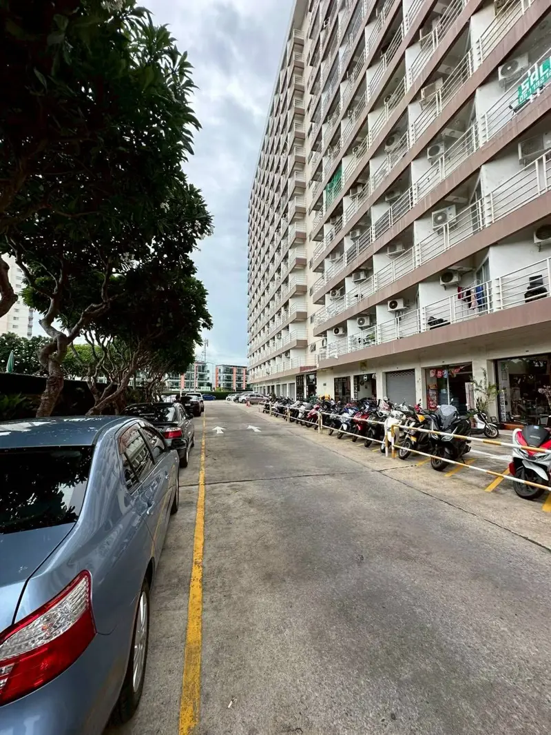  2 bed condo Jomtien stunning sea views 10th-floor corner unit fresh breeze sweeping views.  2 large units combined, 67 sq m.