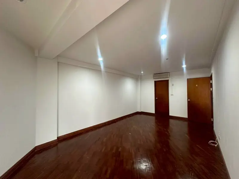  2 bed condo Jomtien stunning sea views 10th-floor corner unit fresh breeze sweeping views.  2 large units combined, 67 sq m.