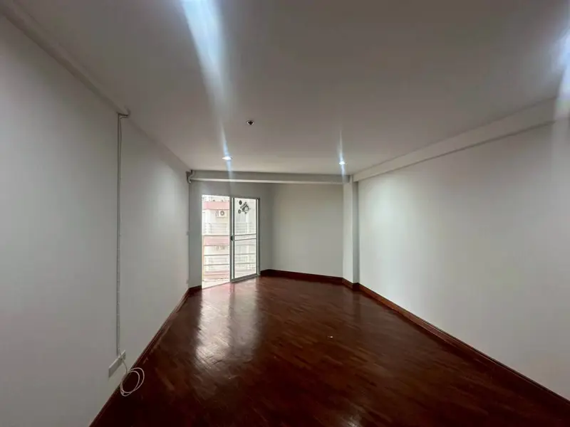  2 bed condo Jomtien stunning sea views 10th-floor corner unit fresh breeze sweeping views.  2 large units combined, 67 sq m.