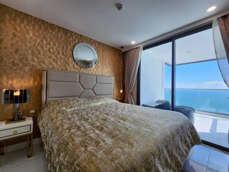 1 bed Condo Jomtien for sale at Copacabana Beach Jomtien with Swimming pool, Gym, Internet, Security, Car park, Garden, Sauna, Children's area and Elevator.