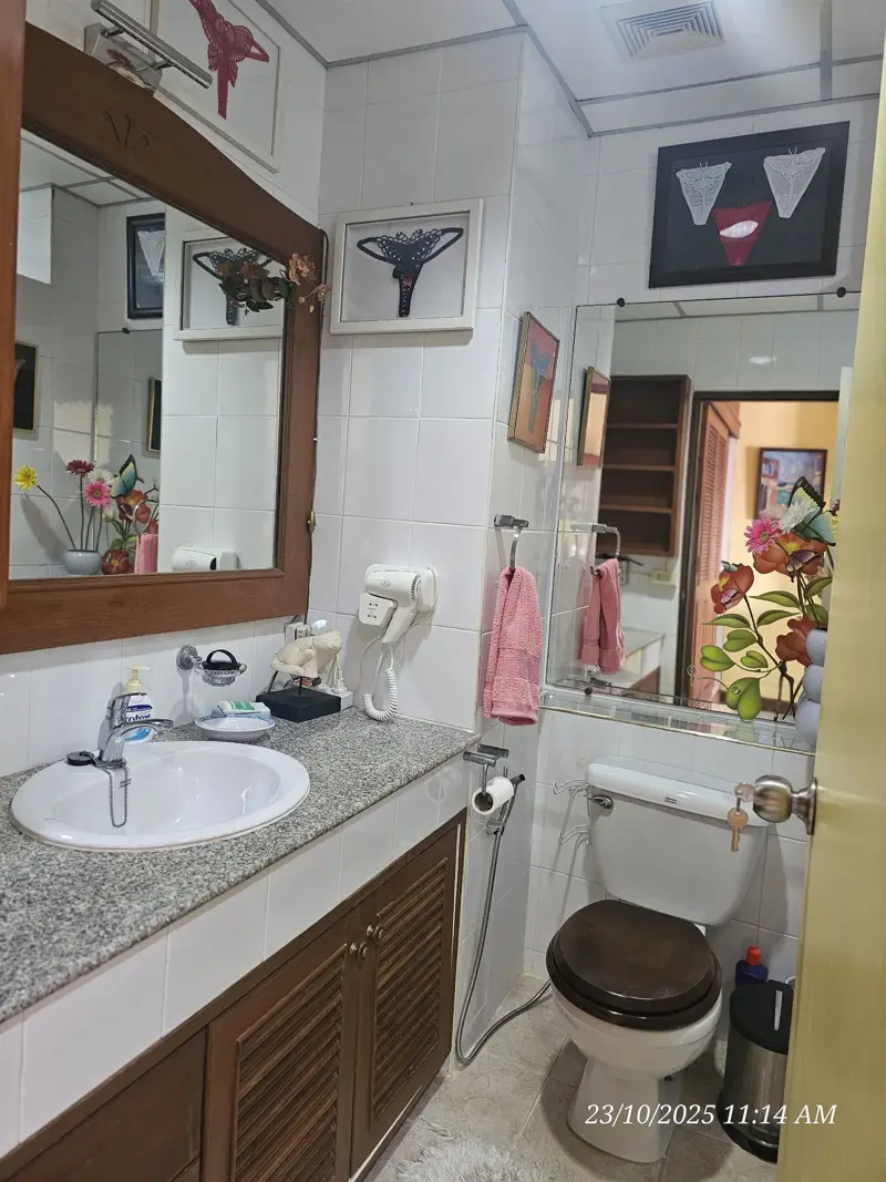 View Talay 2 1 bed condo for rent  550 meters close to Jomtien Beach overlooking a 180-degree sea view. Many shopping centers, Thai and international restaurants