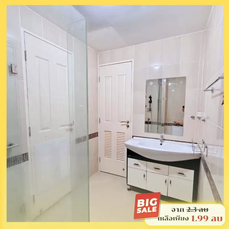 3 bed townhouse Kao Talo Pattaya Only 1.99 million baht In a safe project  24-hour security, swimming pool, public park