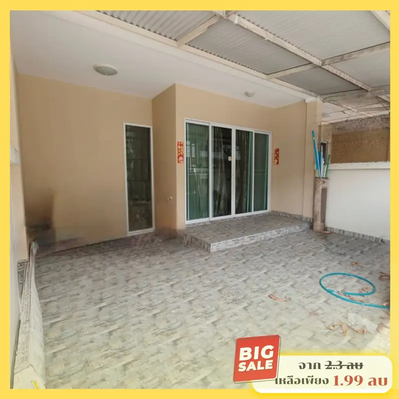 3 bed townhouse Kao Talo Pattaya Only 1.99 million baht In a safe project  24-hour security, swimming pool, public park