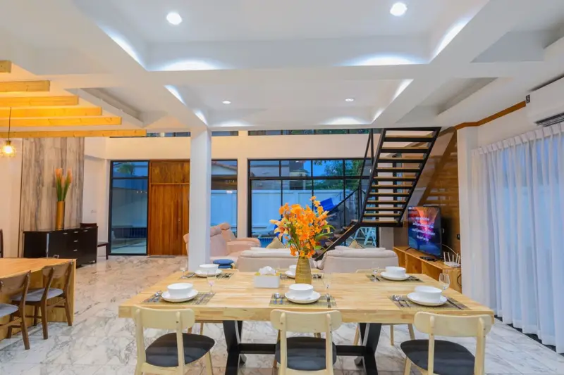 Pool Villa Jomtien for rent Deposit 2 month Advance 1 month  5 Bedroom  4 Bathroom  5 minute to Sukhumvit and 5 minute to the beach