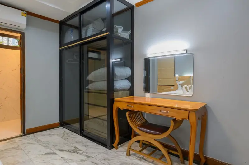 Pool Villa Jomtien for rent Deposit 2 month Advance 1 month  5 Bedroom  4 Bathroom  5 minute to Sukhumvit and 5 minute to the beach