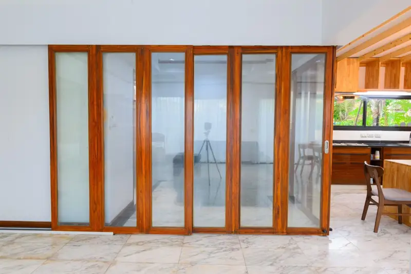 Pool Villa Jomtien for rent Deposit 2 month Advance 1 month  5 Bedroom  4 Bathroom  5 minute to Sukhumvit and 5 minute to the beach