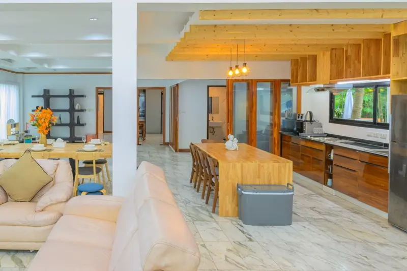 Pool Villa Jomtien for rent Deposit 2 month Advance 1 month  5 Bedroom  4 Bathroom  5 minute to Sukhumvit and 5 minute to the beach