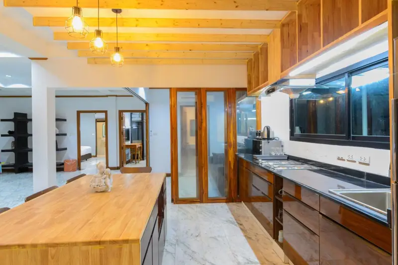 Pool Villa Jomtien for rent Deposit 2 month Advance 1 month  5 Bedroom  4 Bathroom  5 minute to Sukhumvit and 5 minute to the beach