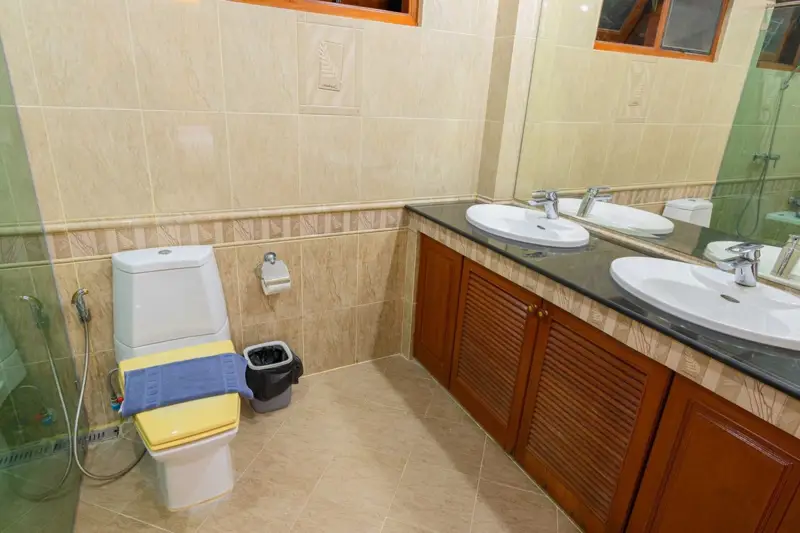 Pool Villa Jomtien for rent Deposit 2 month Advance 1 month  5 Bedroom  4 Bathroom  5 minute to Sukhumvit and 5 minute to the beach