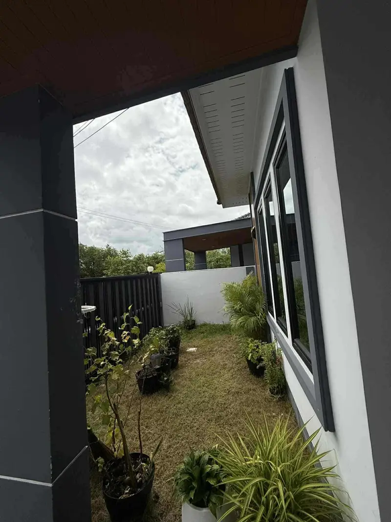  Huay Yai House for rent  3 bedrooms 3 bathrooms Kitchen Living room Parking for 2 cars