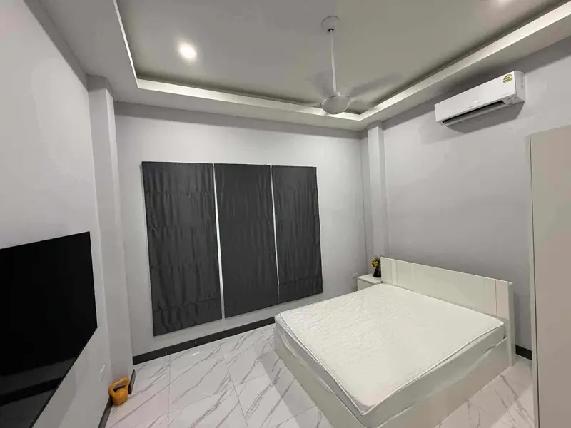  Huay Yai House for rent  3 bedrooms 3 bathrooms Kitchen Living room Parking for 2 cars