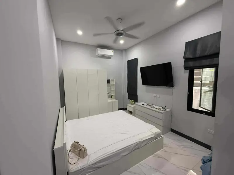  Huay Yai House for rent  3 bedrooms 3 bathrooms Kitchen Living room Parking for 2 cars