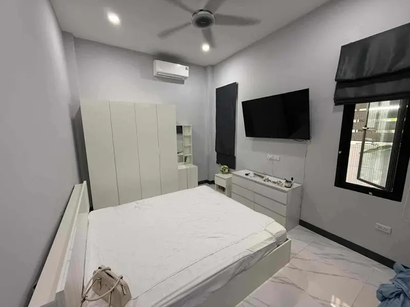  Huay Yai House for rent  3 bedrooms 3 bathrooms Kitchen Living room Parking for 2 cars