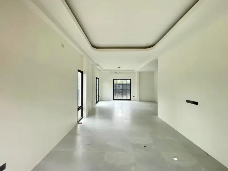 Serene Huai Yai-Pattaya 4 Bedroom House for sale Land area: 61 square wah (190 square meters), 4 bedrooms, 3 bathrooms, 2 parking spaces