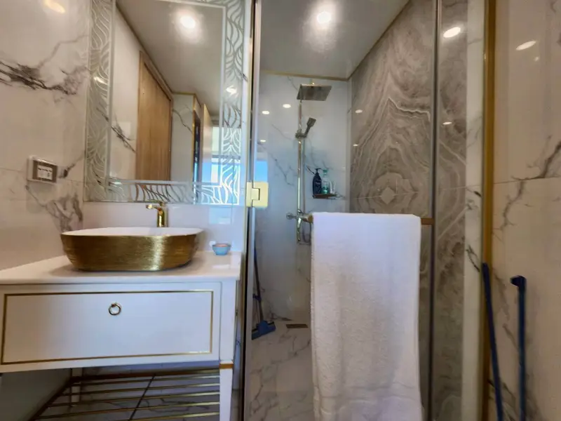 1 bed Condo Jomtien for sale at Copacabana Beach Jomtien with Swimming pool, Gym, Internet, Security, Car park, Garden, Sauna, Children's area and Elevator.