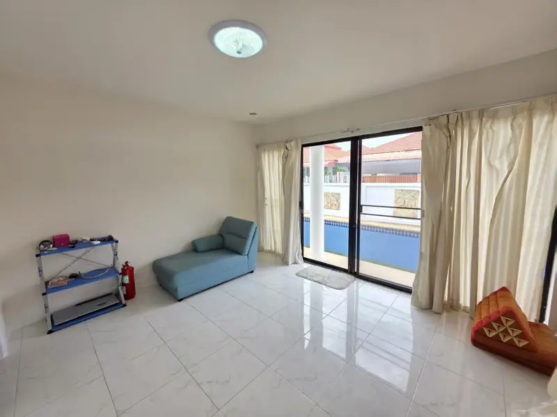 Pattaya House for sale Land area: 228 square meters 3 bedrooms, 2 bathrooms  Swimming pool