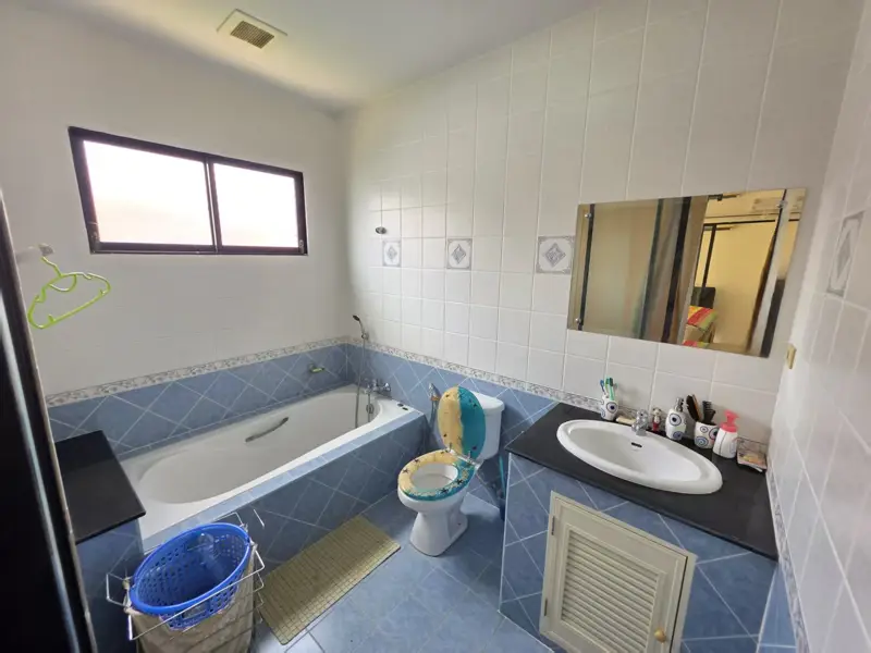 Pattaya House for sale Land area: 228 square meters 3 bedrooms, 2 bathrooms  Swimming pool