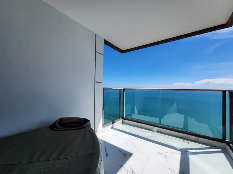 1 bed Condo Jomtien for sale at Copacabana Beach Jomtien with Swimming pool, Gym, Internet, Security, Car park, Garden, Sauna, Children's area and Elevator.