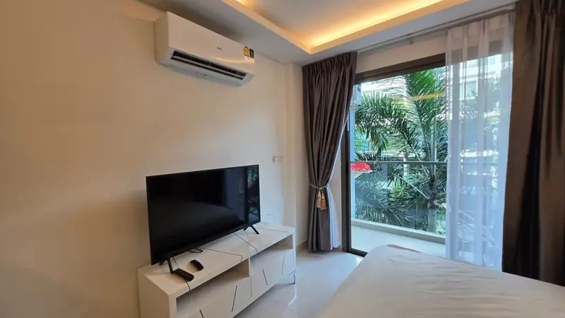 Condo Club Royal Building D Studio for sale and for rent