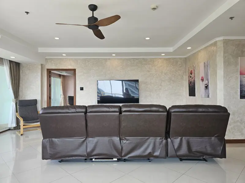 View Talay 5 D  swimming pool, ample parking space, a garden, and a security system for 24 hours