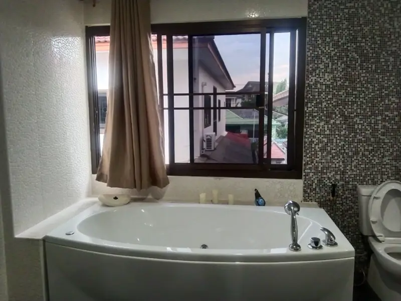 Large  3 bed house with swimming pool Close to Jomtien and The Jomtien area of Pattaya and a quieter, more laid-back coastal destination just south of the city