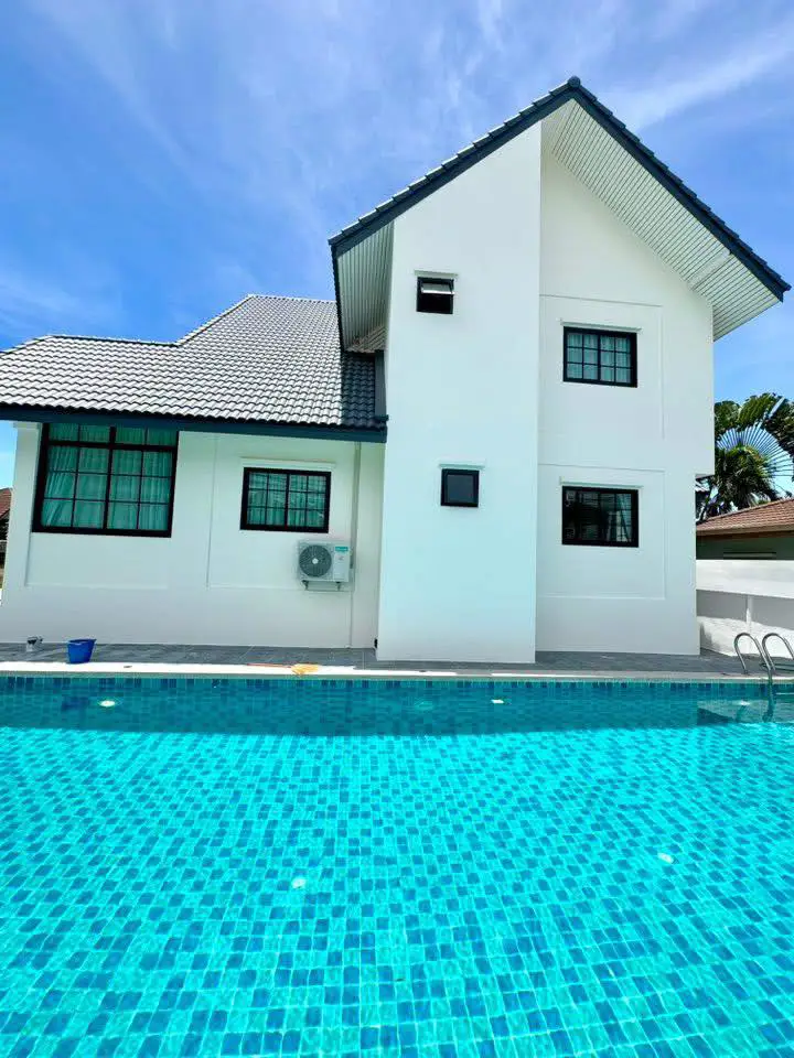 Pattaya Park Hill, Nong Yai 2 Village 4 Bedroom for sale