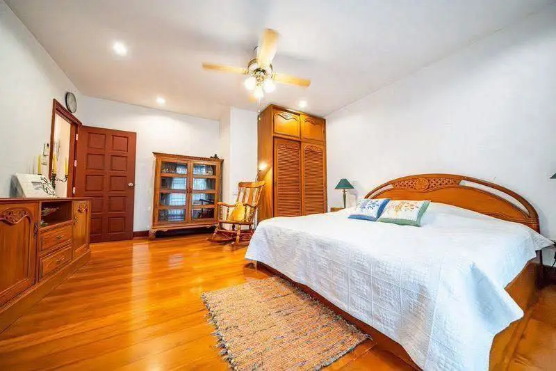 House for sale East Pattaya Land Size: 640 sqm   Living Size: 420 sqm   6 bedrooms 7 bathrooms