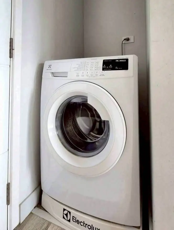 1 bed Condo at Centric Sea at Central Pattaya, Pattaya has the following facilities: Swimming pool, Gym, Security, Car park, Garden, Sauna and Concierge