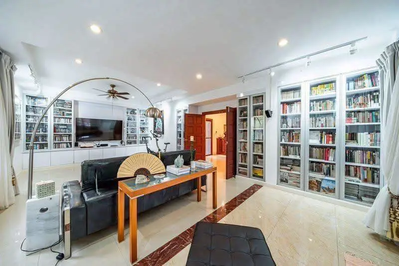 House for sale East Pattaya Land Size: 640 sqm   Living Size: 420 sqm   6 bedrooms 7 bathrooms