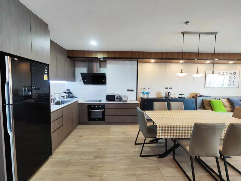 2 bedroom Condo near Jomtien beach with  stunning sea views and fully furnished. and swimming pool, ample parking space, a garden, and a security system