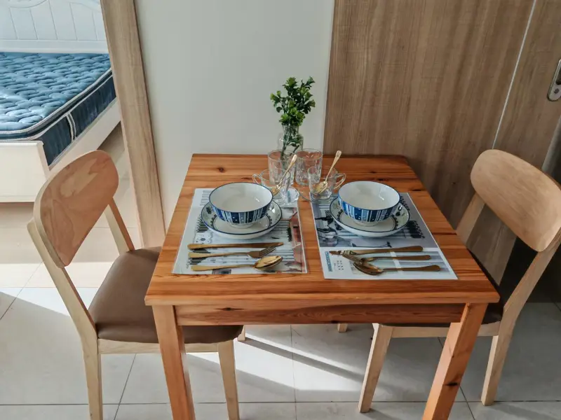 1 bed Condo near Jomtien Beach with children's playground, rooftop pool with sunbeds, and a communal gym, allowing commune overlooking sea view.