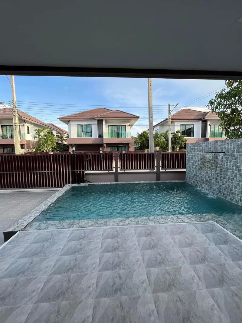  4 bed house Hua Yai rental makes it an attractive option for both residents and those seeking a peaceful retreat