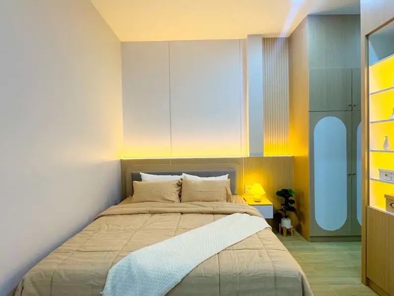 4 bed spacious home to buy in  East Pattaya, located near bustling beachfront areas, convenient access to amenities, international schools, golf courses, and a wide range of housing options,