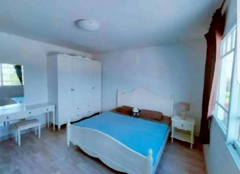 Townhouse for rent at Bristol Park Jomtien has the following facilities: Swimming pool.