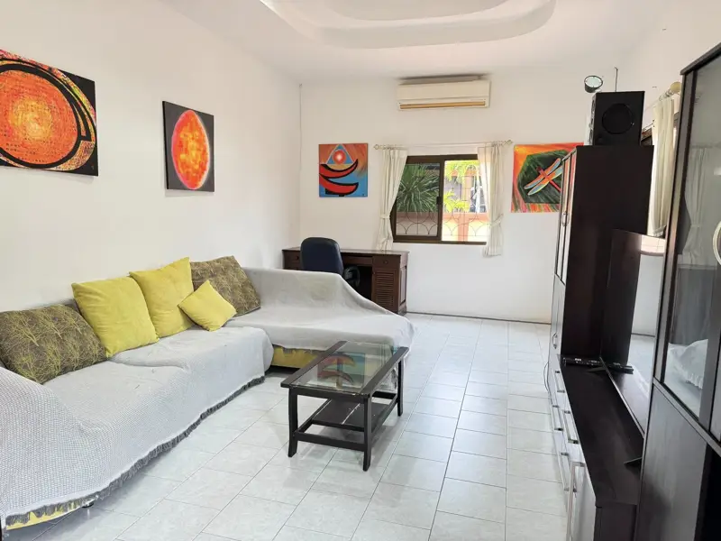House  for rent at Danevang Village is located in Huay Yai near the new motorway which is very easy to travel. It only takes about 15 - 20 minutes to travel to Jomtien and Pattaya