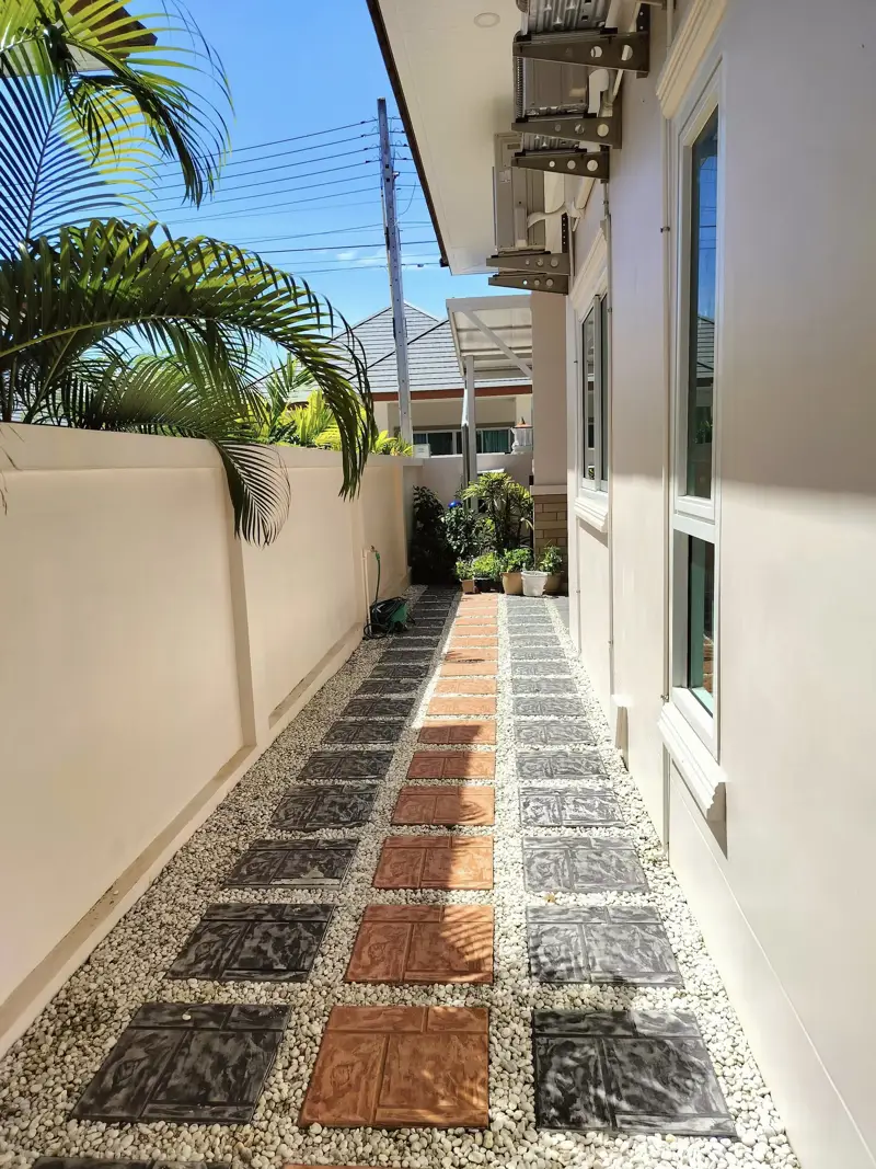 pool villa bangsaray Pattaya Land size 64. sqw.  Just 10mins from nongnuch garden  from the beach ban Amphur and bangsaray