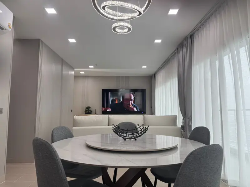 2 bed Condo Wongamat elegant modern condominium conveniently located near Central Festival, Pattaya Beach, Wongamat Beach, 3D Painting Museum, Pattaya Walking Street,